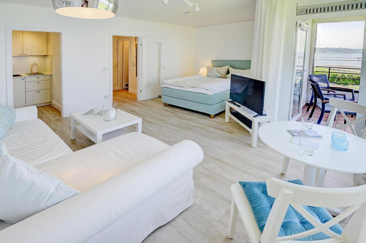 Fewo1846 - Fjordview - Komfortables Studioapartment Mit Balkon Und Meerblick Glücksburg Exterior foto
